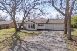 6015 Ten Mile Bridge Rd, Fort Worth, TX 76135