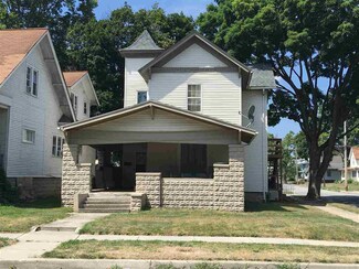 1927 N Wells St, Fort Wayne, IN 46808