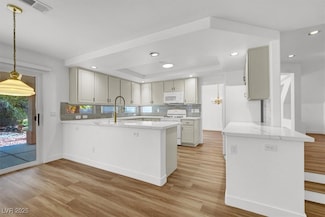 9824 Babys Breath Ct, Las Vegas, NV 89183