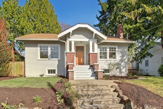 8022 Brooklyn Ave NE, Seattle, WA 98115