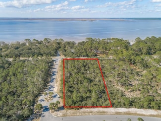 146 N Bayshore Dr, Eastpoint, FL 32328