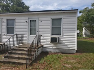 125 Bogard Cir, Spring Lake, NC 28390