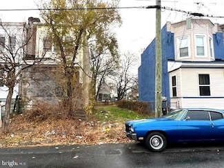 1040 N 19th St, Camden, NJ 08105