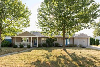 104 S Varsity Dr, South Bend, IN 46615