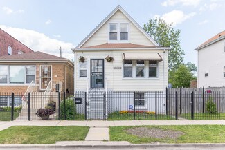 4244 W Thomas St, Chicago, IL 60651