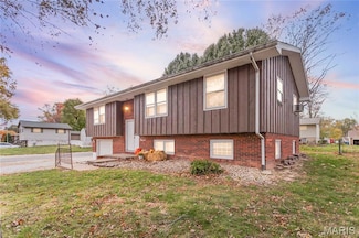 444 Wyoming St, Bethalto, IL 62010