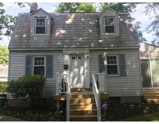 9 Shawsheen Rd, Lawrence, MA 01843