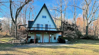 W7438 Freedom Rd, Oxford, WI 53952