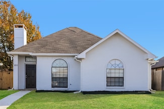 885 Keeneland Ct, Dallas, TX 75211