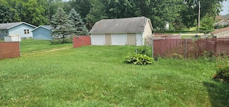 315 Second St, Fox Lake, WI 53933
