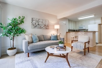 3456 Castle Glen Dr Unit 154, San Diego, CA 92123