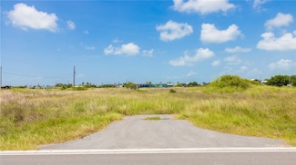 414 Rattlesnake Point, Rockport, TX 78382