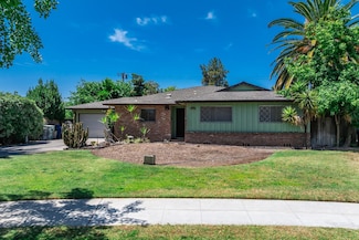 2337 E Pontiac Way, Fresno, CA 93726