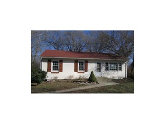2425 S Lees Summit Rd, Independence, MO 64055