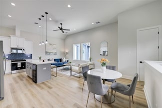 846 Elkhart St Unit B, Houston, TX 77091