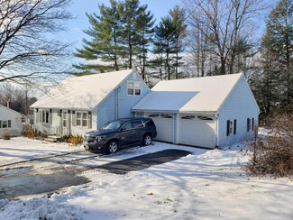 10 Belleview Dr, Jay, ME 04239