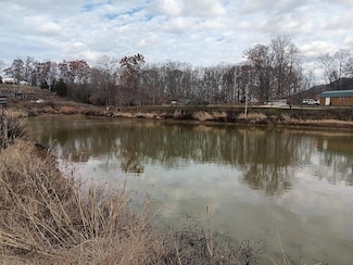 182 Kings Cemetery Rd, Irvine, KY 40336