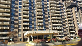 1808 Old Meadow Rd Unit 716, McLean, VA 22102