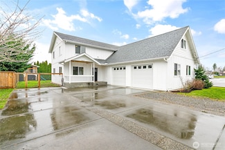 8457 Benson Rd, Lynden, WA 98264