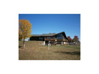 18620 S Ridgely Rd, Edgerton, MO 64444