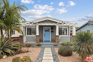 3836 Seneca Ave, Los Angeles, CA 90039