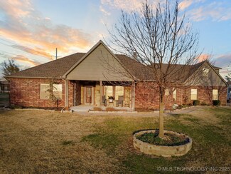 10401 S 214th Ave E, Broken Arrow, OK 74014