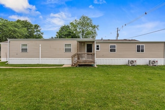 166 Randolph St, Mahomet, IL 61853