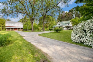 2317 S Tuttle Rd, Scottville, MI 49454