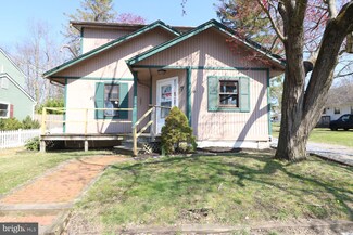 7 Eric Rd, Mullica Hill, NJ 08062