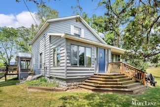 5537 Bristol Ave NW, Comstock Park, MI 49321