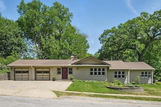 639 57th St, Des Moines, IA 50312