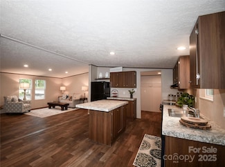 5339 Lockhart Rd, Kershaw, SC 29067