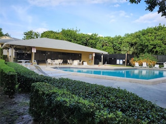 545 Trace Cir Unit 105, Deerfield Beach, FL 33441