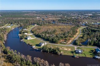 3915 River Moss Ln, Westlake, LA 70669