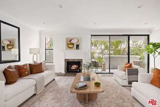 1630 S Bentley Ave Unit 202, Los Angeles, CA 90025