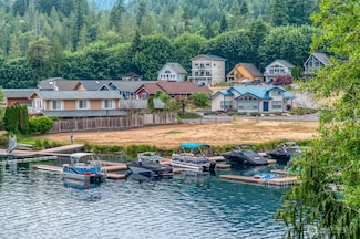 352 Maple Grove Rd, Port Angeles, WA 98363