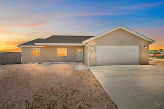848 E Loma Dr, Pueblo, CO 81007