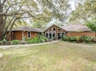 4250 N Indianhead Rd, Hernando, FL 34442