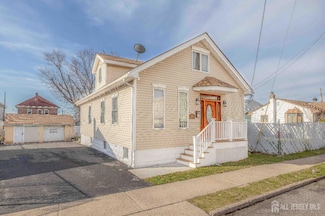 118 Holly St, Port Reading, NJ 07064