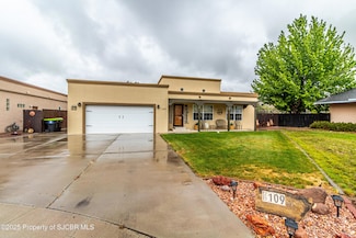 109 Meadow Cir, Bloomfield, NM 87413