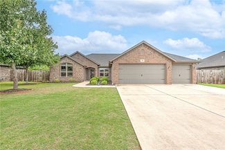 1805 SW Birch St, Bentonville, AR 72712