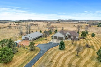 33664 151st Ave, Montgomery, MN 56069