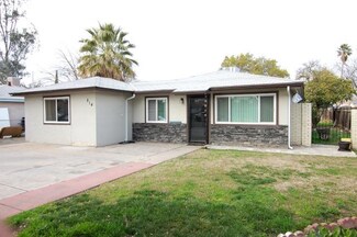 814 W Valencia Ave, Fresno, CA 93706