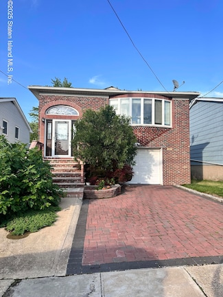 151 Abingdon Ave, Staten Island, NY 10308