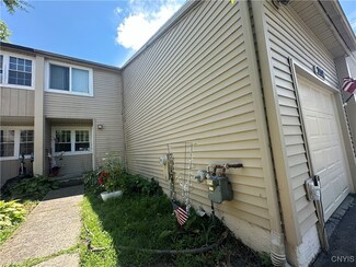 3730 Hialeah Unit Ct E, Clay, NY 13027