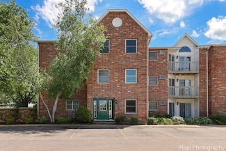 4301 W Shamrock Ln Unit 3G, McHenry, IL 60050
