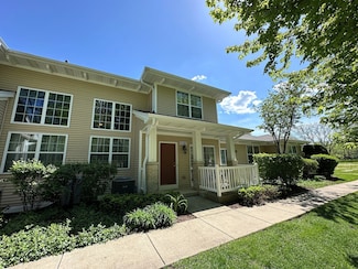 1282 Walnut Glen Dr Unit 1B, Crystal Lake, IL 60014