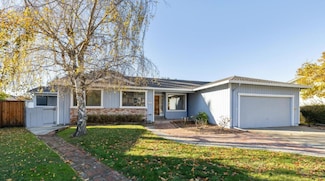 754 Vasques Dr, Half Moon Bay, CA 94019