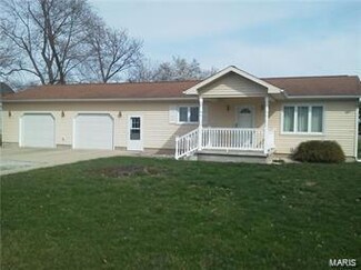 12906 Ferrin Rd, Carlyle, IL 62231
