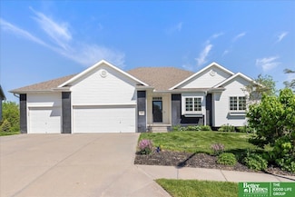 9494 S 175th Cir, Omaha, NE 68136